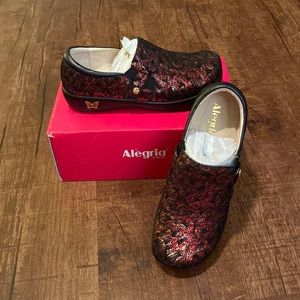 BRAND NEW Alegria Nurse Shoes